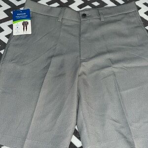 Haggar performance flex shorts men’s 34 waist. Stay fashionable and comfortable.